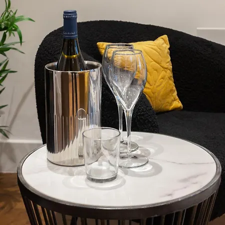 Апартаменты Springfield Thirteen