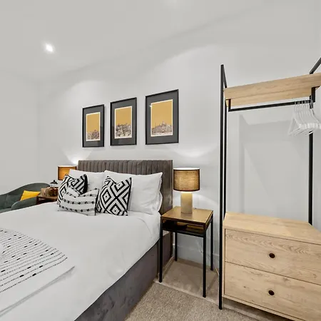 Apartment Springfield Thirteen *