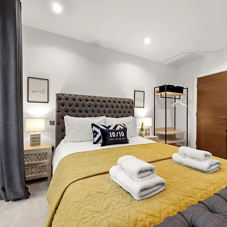 Apartment Springfield Thirteen *